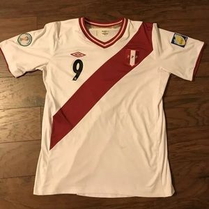 Umbro PERU Jersey Paolo Guerrero ! Size Large